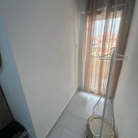 Piso Eneas 아파트 또레비에하