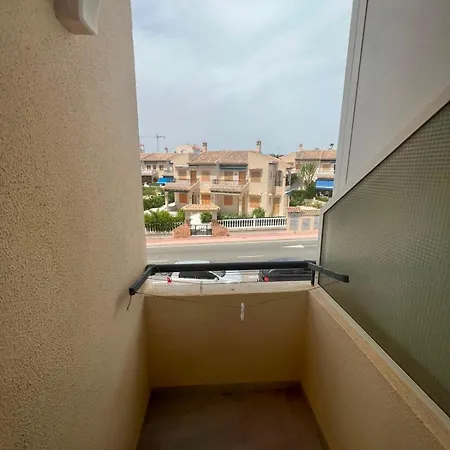 Piso Eneas 아파트 또레비에하